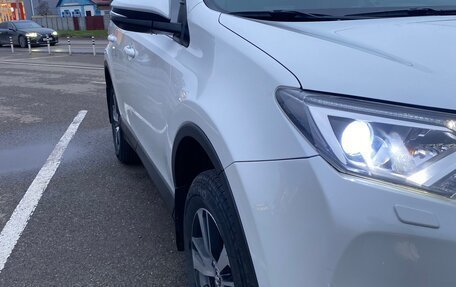 Toyota RAV4, 2017 год, 2 680 000 рублей, 2 фотография