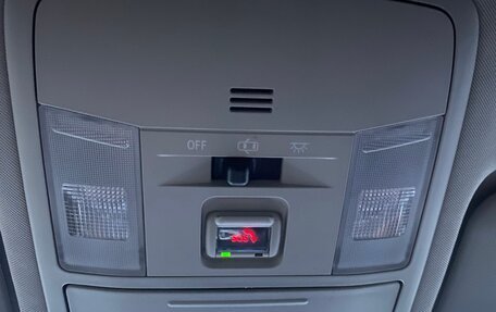 Toyota RAV4, 2017 год, 2 680 000 рублей, 6 фотография