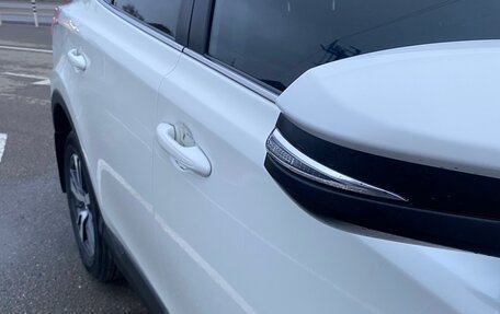 Toyota RAV4, 2017 год, 2 680 000 рублей, 12 фотография