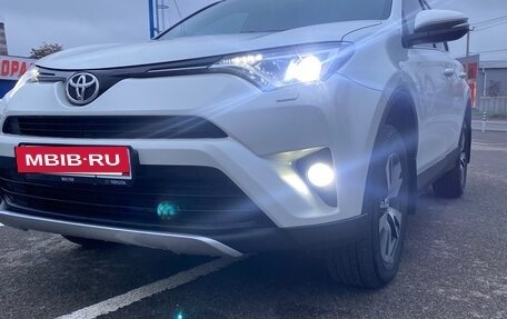 Toyota RAV4, 2017 год, 2 680 000 рублей, 13 фотография