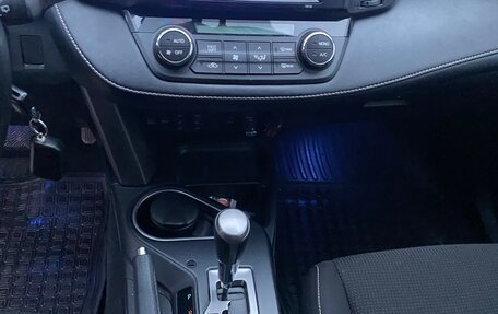 Toyota RAV4, 2017 год, 2 680 000 рублей, 15 фотография