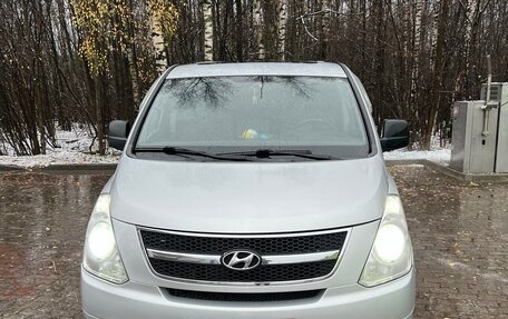 Hyundai Grand Starex Grand Starex I рестайлинг 2, 2009 год, 1 540 000 рублей, 2 фотография