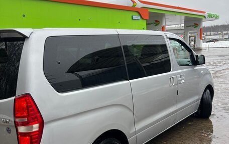 Hyundai Grand Starex Grand Starex I рестайлинг 2, 2009 год, 1 540 000 рублей, 11 фотография