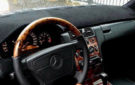 Mercedes-Benz E-Класс, 1998 год, 499 000 рублей, 7 фотография