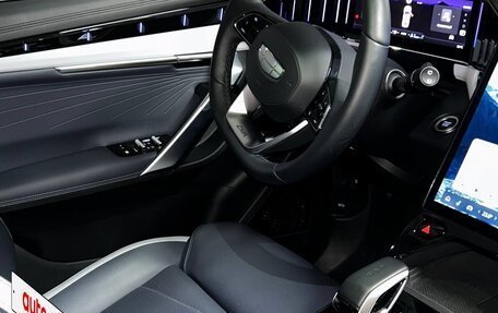 Geely Atlas, 2024 год, 3 350 000 рублей, 24 фотография