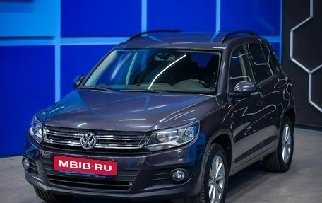 Volkswagen Tiguan I, 2015 год, 1 360 000 рублей, 2 фотография