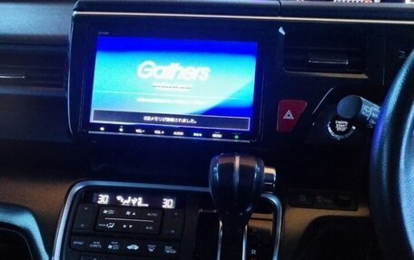 Honda Stepwgn IV, 2017 год, 2 350 000 рублей, 10 фотография