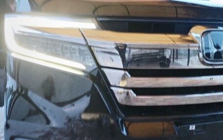 Honda Stepwgn IV, 2017 год, 2 350 000 рублей, 9 фотография