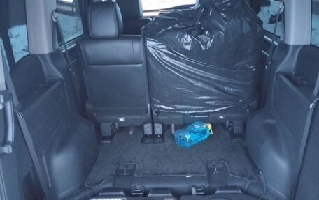 Honda Stepwgn IV, 2017 год, 2 350 000 рублей, 14 фотография