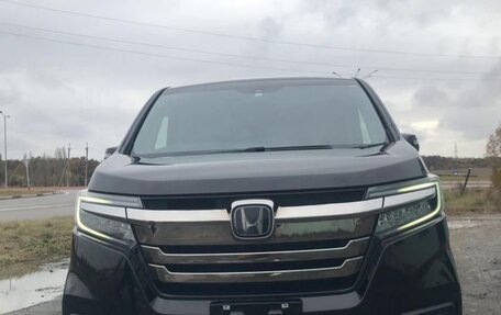 Honda Stepwgn IV, 2017 год, 2 350 000 рублей, 24 фотография