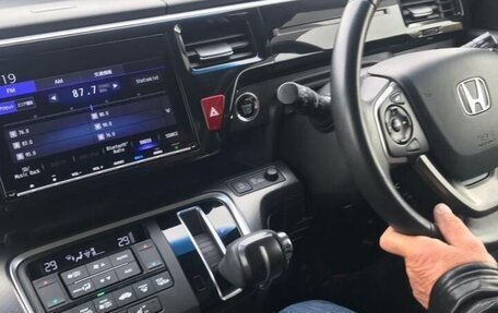 Honda Stepwgn IV, 2017 год, 2 350 000 рублей, 25 фотография