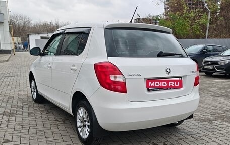 Skoda Fabia II, 2013 год, 815 000 рублей, 3 фотография