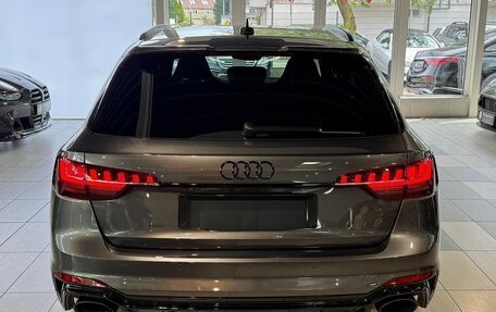 Audi RS 4, 2024 год, 17 990 000 рублей, 5 фотография