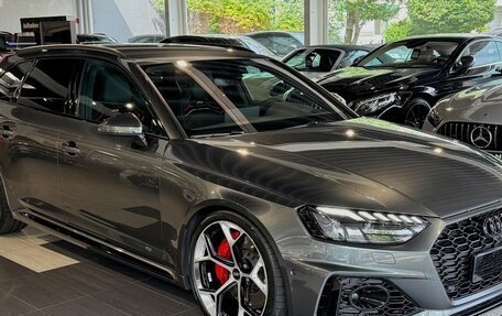 Audi RS 4, 2024 год, 17 990 000 рублей, 3 фотография