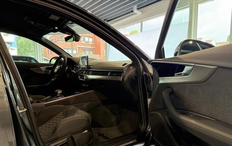 Audi RS 4, 2024 год, 17 990 000 рублей, 18 фотография