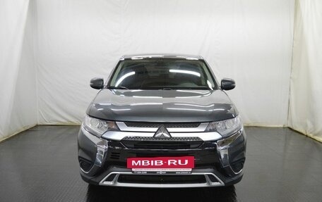 Mitsubishi Outlander III рестайлинг 3, 2019 год, 1 848 000 рублей, 2 фотография