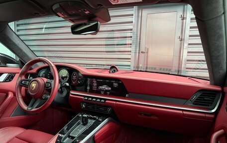 Porsche 911, 2020 год, 25 000 000 рублей, 15 фотография