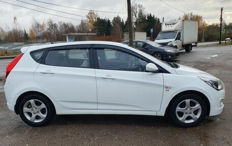 Hyundai Solaris II рестайлинг, 2016 год, 990 000 рублей, 5 фотография