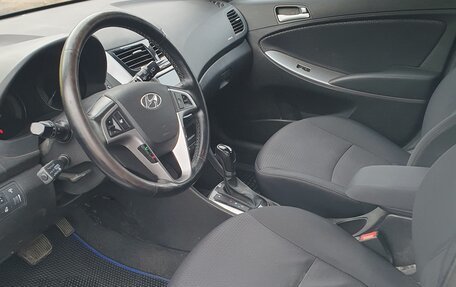 Hyundai Solaris II рестайлинг, 2016 год, 990 000 рублей, 9 фотография