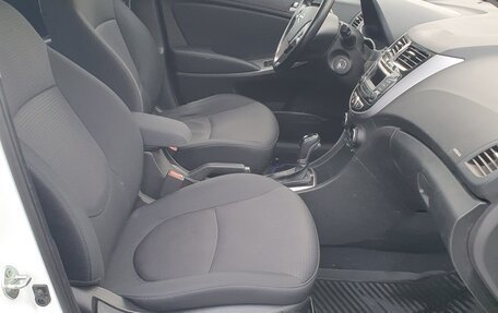 Hyundai Solaris II рестайлинг, 2016 год, 990 000 рублей, 10 фотография