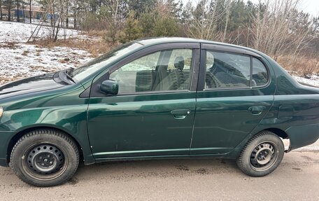 Toyota Platz, 2000 год, 290 000 рублей, 4 фотография