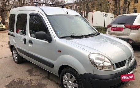 Renault Kangoo II рестайлинг, 2004 год, 465 000 рублей, 3 фотография