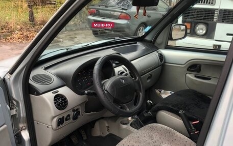 Renault Kangoo II рестайлинг, 2004 год, 465 000 рублей, 16 фотография