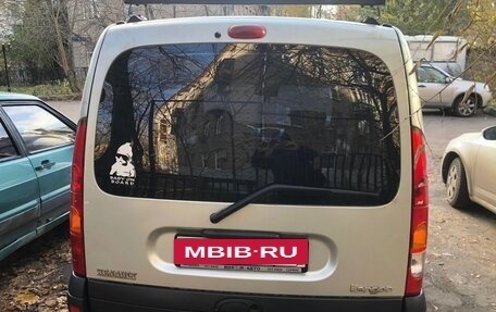 Renault Kangoo II рестайлинг, 2004 год, 465 000 рублей, 24 фотография