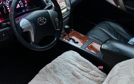 Toyota Camry, 2011 год, 1 350 000 рублей, 7 фотография