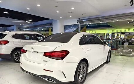 Mercedes-Benz A-Класс, 2021 год, 1 860 000 рублей, 4 фотография