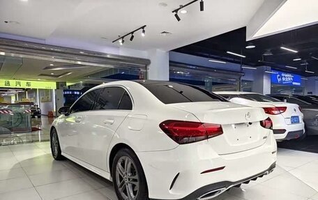 Mercedes-Benz A-Класс, 2021 год, 1 860 000 рублей, 6 фотография