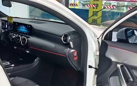 Mercedes-Benz A-Класс, 2021 год, 1 860 000 рублей, 11 фотография