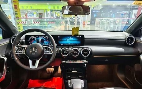 Mercedes-Benz A-Класс, 2021 год, 1 860 000 рублей, 14 фотография