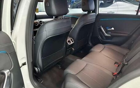 Mercedes-Benz A-Класс, 2021 год, 1 860 000 рублей, 15 фотография