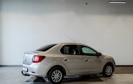 Renault Logan II, 2018 год, 800 000 рублей, 2 фотография