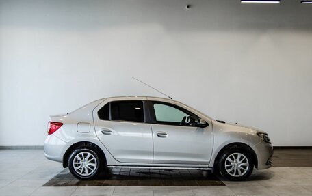 Renault Logan II, 2018 год, 800 000 рублей, 8 фотография