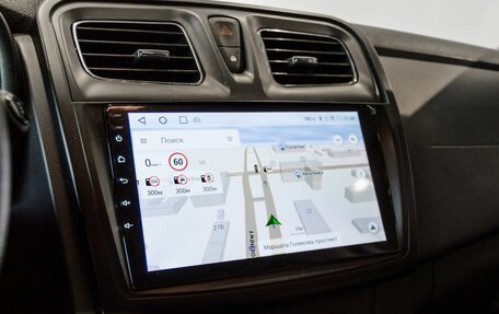 Renault Logan II, 2018 год, 800 000 рублей, 16 фотография