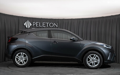 Toyota C-HR I рестайлинг, 2020 год, 2 610 000 рублей, 7 фотография