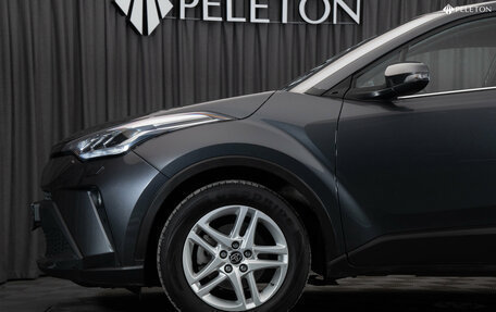 Toyota C-HR I рестайлинг, 2020 год, 2 610 000 рублей, 23 фотография