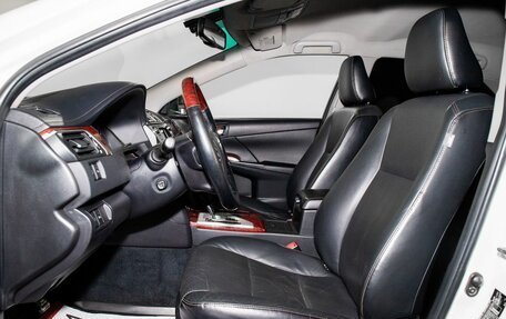 Toyota Camry, 2012 год, 1 548 000 рублей, 5 фотография