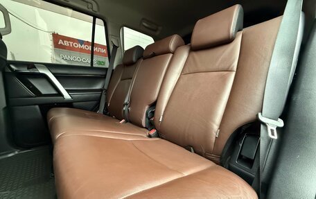 Toyota Land Cruiser Prado 150 рестайлинг 2, 2017 год, 3 669 000 рублей, 20 фотография