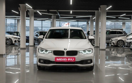 BMW 3 серия, 2016 год, 1 570 000 рублей, 3 фотография