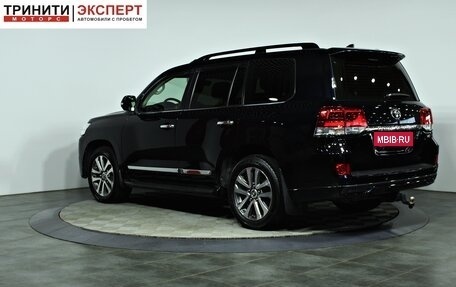 Toyota Land Cruiser 200, 2016 год, 5 390 000 рублей, 7 фотография