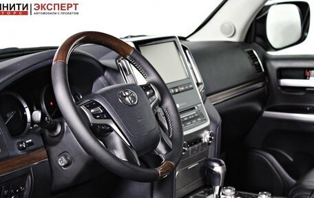 Toyota Land Cruiser 200, 2016 год, 5 390 000 рублей, 13 фотография