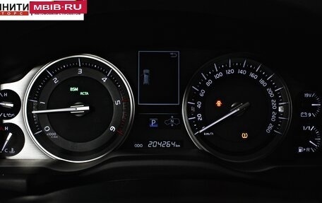 Toyota Land Cruiser 200, 2016 год, 5 390 000 рублей, 21 фотография