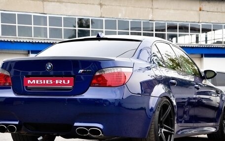 BMW M5, 2005 год, 9 000 000 рублей, 8 фотография