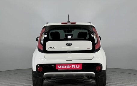 KIA Soul II рестайлинг, 2018 год, 1 600 000 рублей, 6 фотография