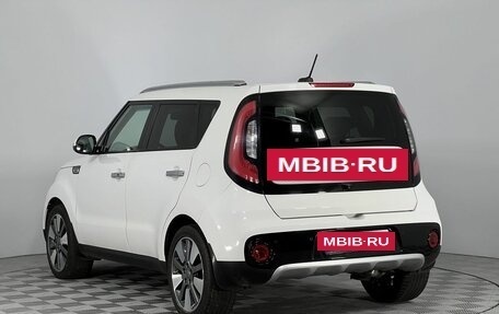 KIA Soul II рестайлинг, 2018 год, 1 600 000 рублей, 18 фотография