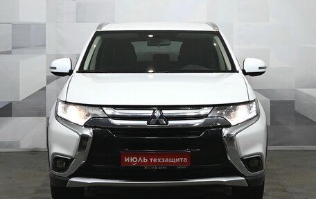 Mitsubishi Outlander III рестайлинг 3, 2018 год, 2 250 000 рублей, 2 фотография