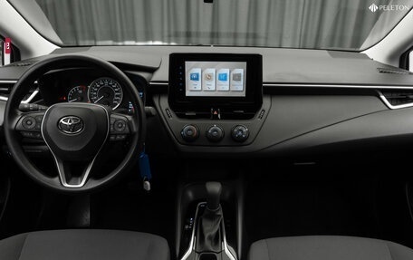 Toyota Corolla, 2022 год, 2 490 000 рублей, 10 фотография